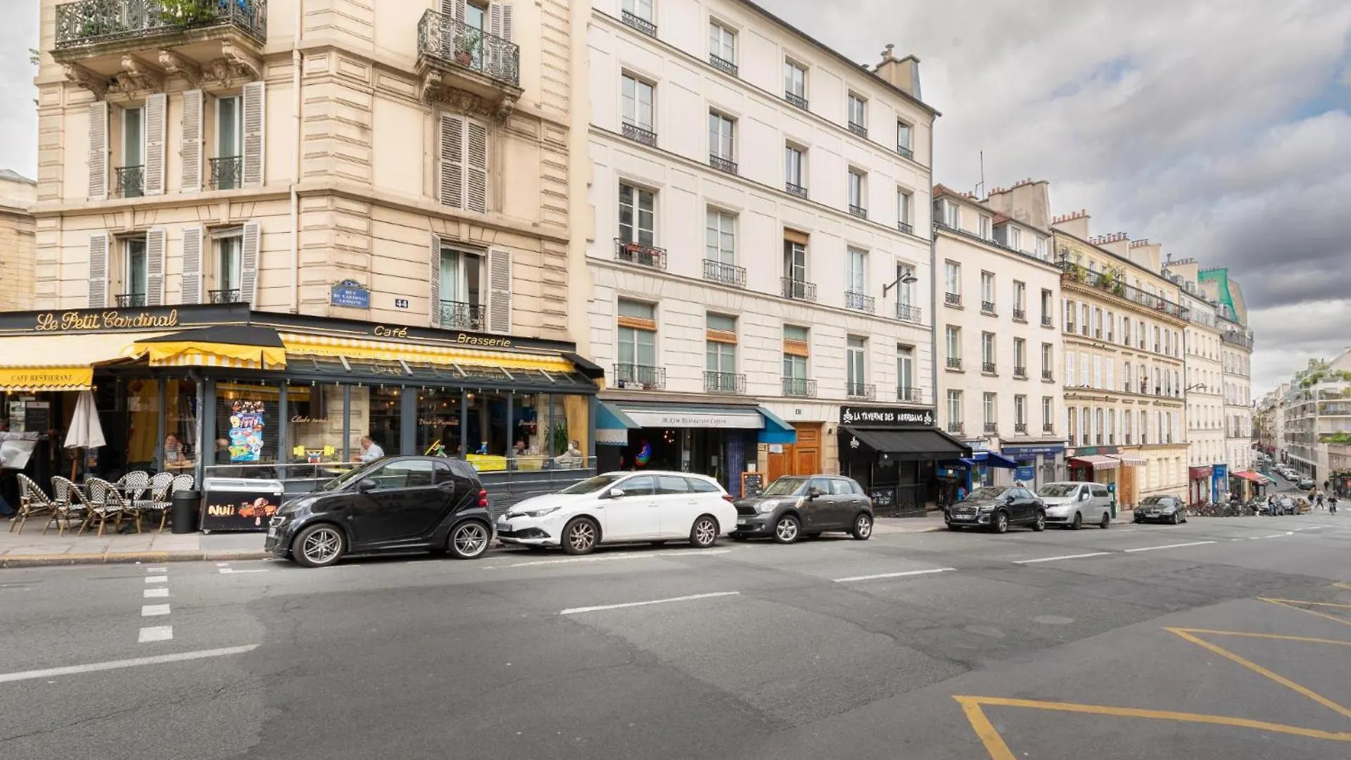Charming Studio Apartment For 2 Saint Victor Paris France