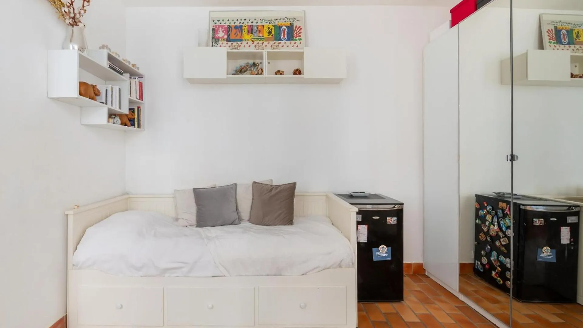 Charming Studio Apartment For 2 Saint Victor Paris France