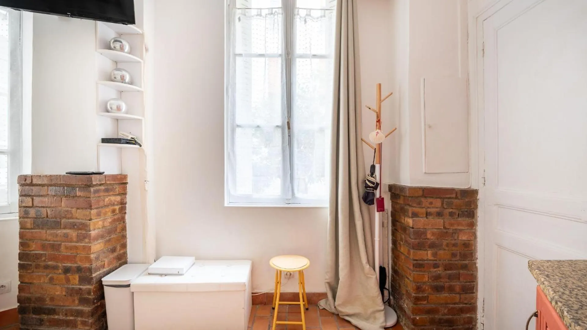 Charming Studio Apartment For 2 Saint Victor Paris